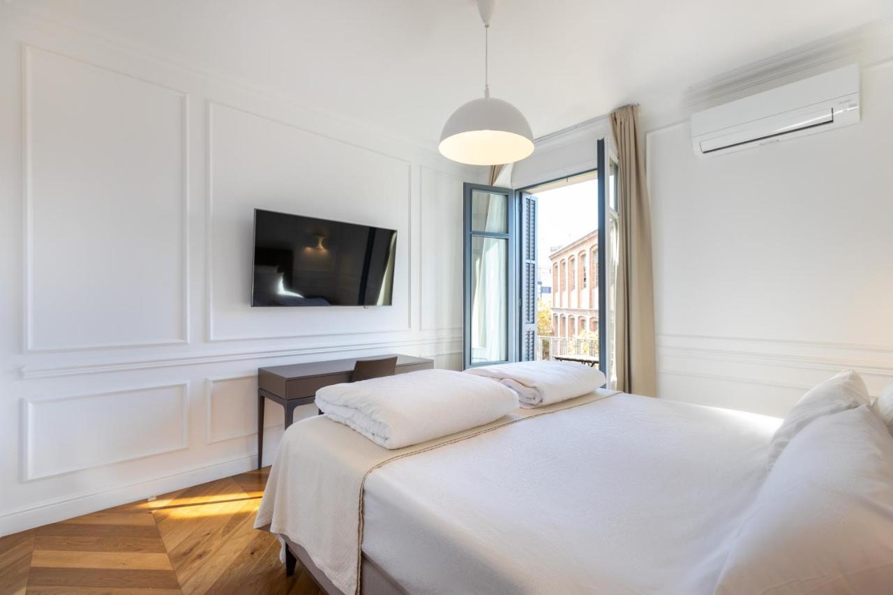 Majestic 4Br/4Bath Apartment In Sagrada Familia Area Барселона Екстер'єр фото