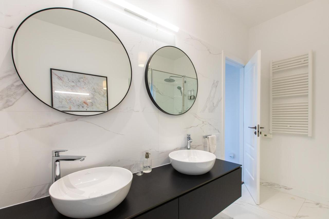 Majestic 4Br/4Bath Apartment In Sagrada Familia Area Барселона Екстер'єр фото